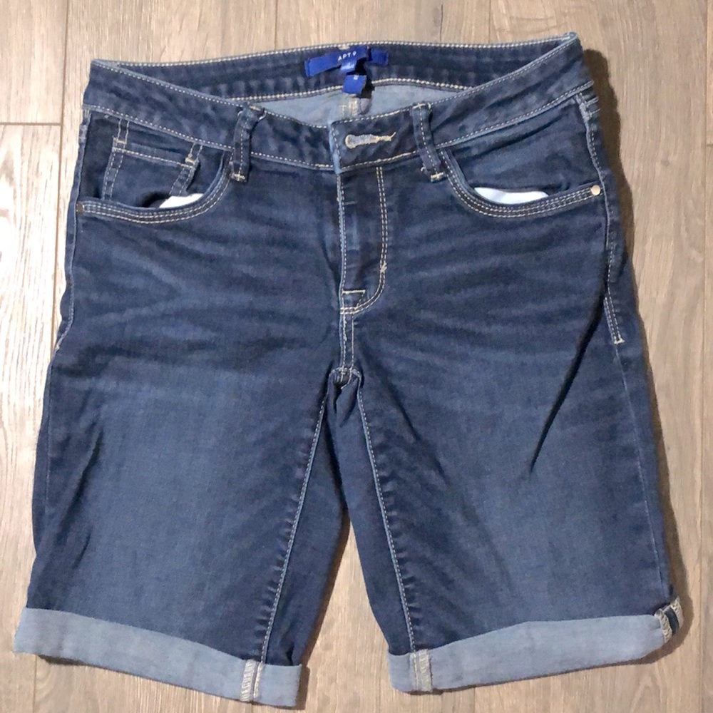 Apt. 9 • Blue Jean Shorts • Women’s 4